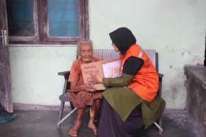 Kado Ramadhan DSH Salurkan Bantuan Kepada Lansia
