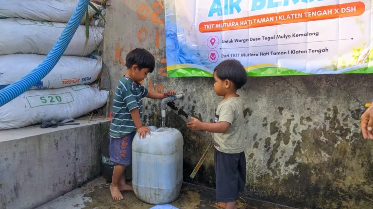 DSH Klaten Salurkan Air Bersih ke Desa Tegal Mulyo Kemalang