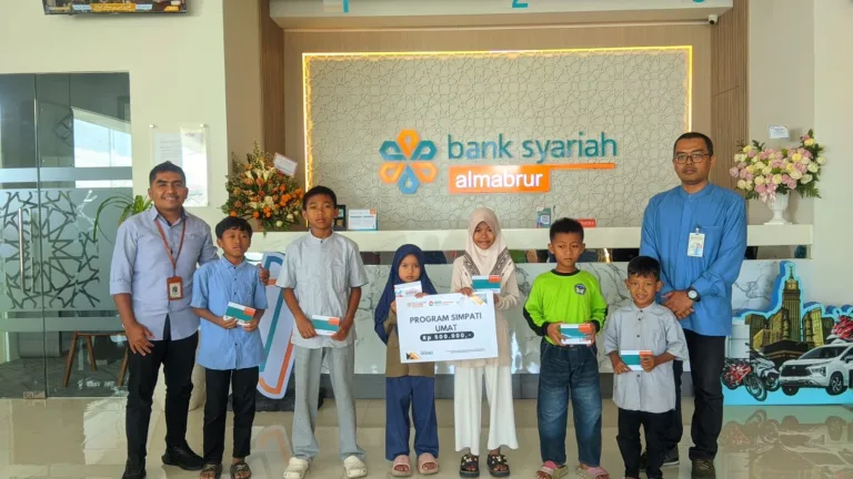 DSH Terima Amanah Beasiswa dari Bank Syariah Almabrur untuk 6 Anak Penerima Manfaat